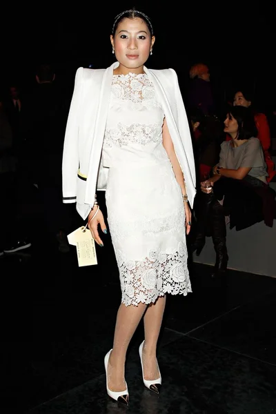 Look 11